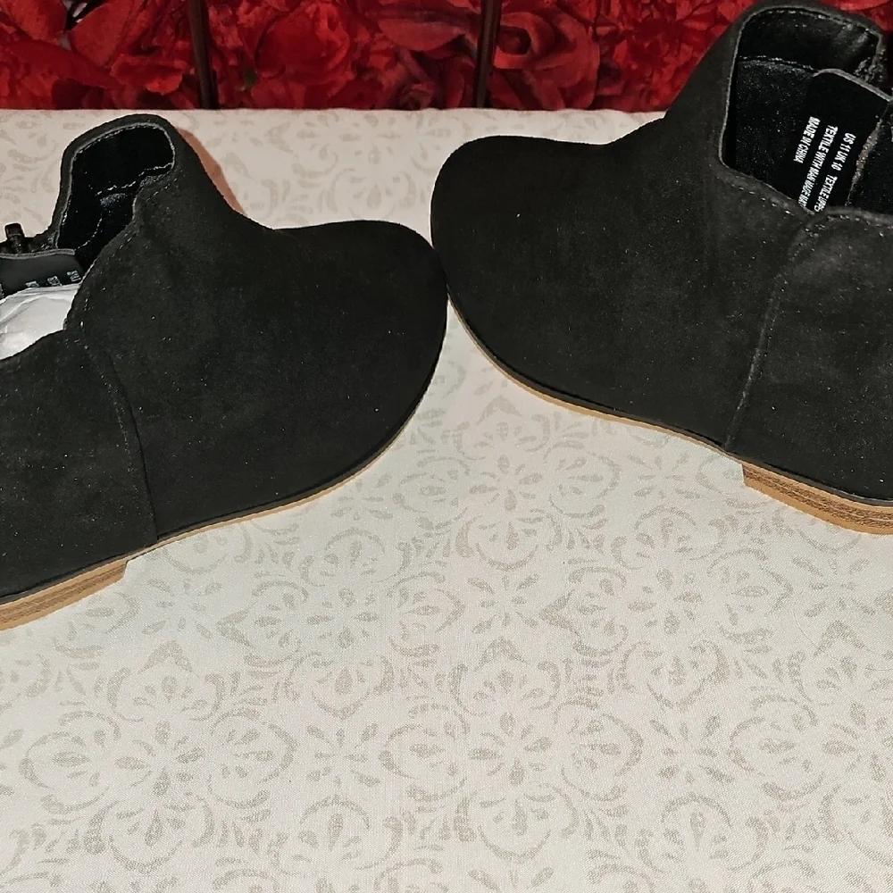 None stylish black